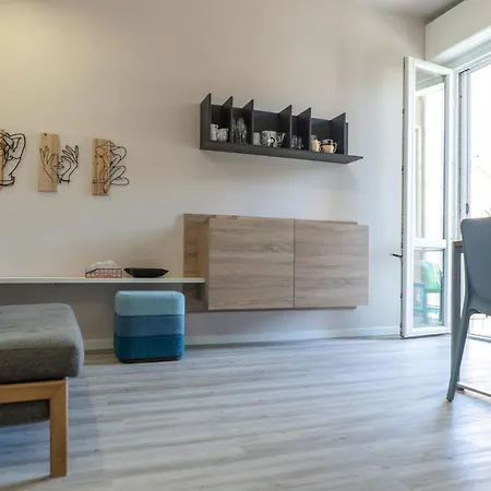 Accogliente Appartamento Con 1 Camera Da Letto Ad Arona *